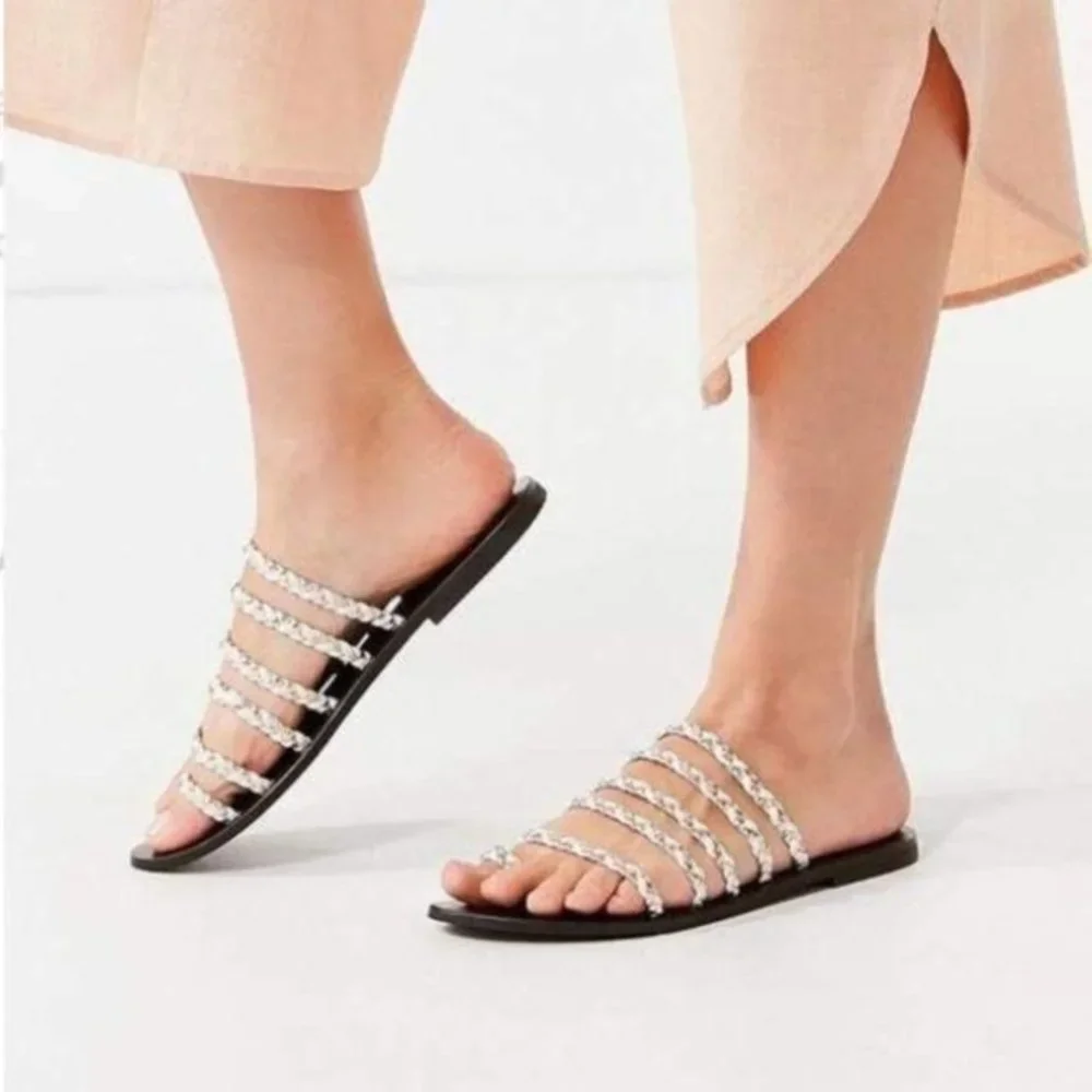 Urban Outfitters Val Braided Slide - Picture 2 of 6